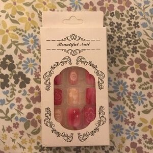 Beautiful pink Nail Art Set